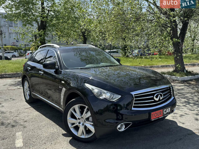 Черный Инфинити QX70, объемом двигателя 3 л и пробегом 215 тыс. км за 17500 $, фото 10 на Automoto.ua