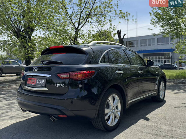 Черный Инфинити QX70, объемом двигателя 3 л и пробегом 215 тыс. км за 17500 $, фото 20 на Automoto.ua