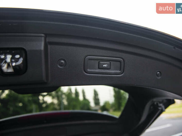 Черный Инфинити QX70, объемом двигателя 3.7 л и пробегом 124 тыс. км за 23000 $, фото 27 на Automoto.ua