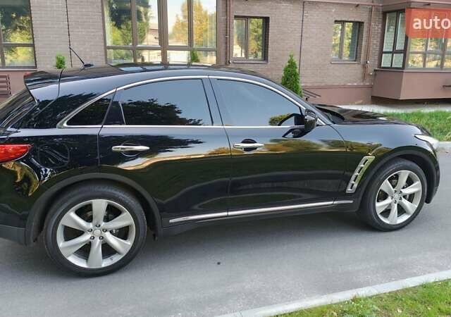 Черный Инфинити QX70, объемом двигателя 3.7 л и пробегом 98 тыс. км за 16800 $, фото 1 на Automoto.ua