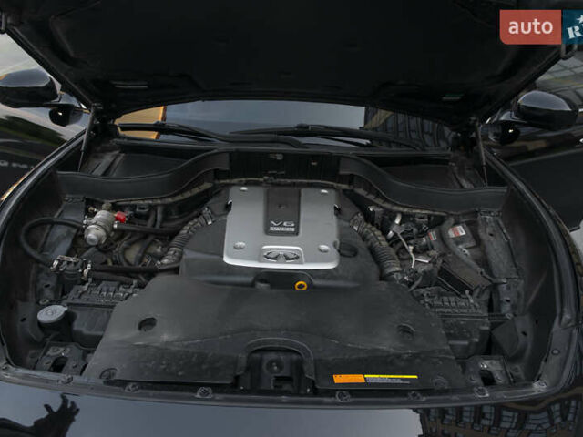Черный Инфинити QX70, объемом двигателя 3.7 л и пробегом 124 тыс. км за 23000 $, фото 53 на Automoto.ua