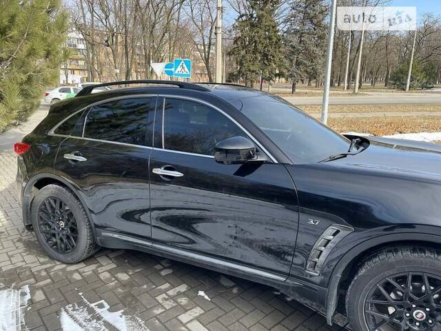 Чорний Інфініті QX70, об'ємом двигуна 3.7 л та пробігом 98 тис. км за 22600 $, фото 11 на Automoto.ua