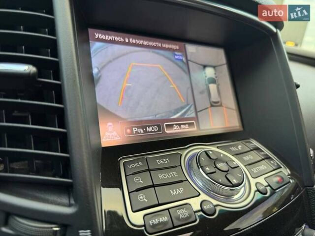 Черный Инфинити QX70, объемом двигателя 2.99 л и пробегом 160 тыс. км за 19500 $, фото 10 на Automoto.ua