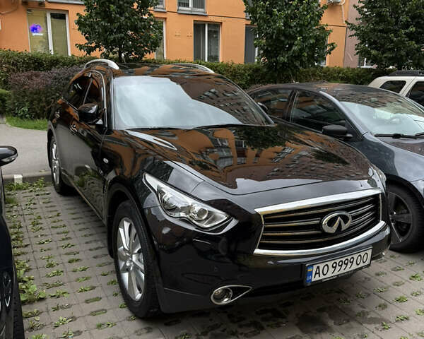 Черный Инфинити QX70, объемом двигателя 2.99 л и пробегом 84 тыс. км за 27900 $, фото 2 на Automoto.ua