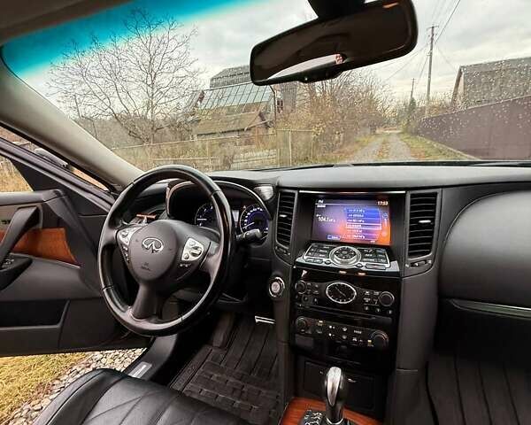Черный Инфинити QX70, объемом двигателя 2.99 л и пробегом 169 тыс. км за 23999 $, фото 25 на Automoto.ua