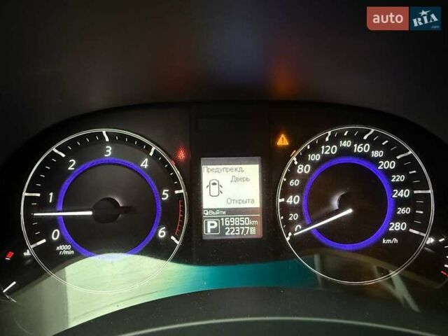 Черный Инфинити QX70, объемом двигателя 2.99 л и пробегом 169 тыс. км за 23999 $, фото 19 на Automoto.ua