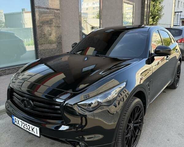 Чорний Інфініті QX70, об'ємом двигуна 3.7 л та пробігом 81 тис. км за 28500 $, фото 13 на Automoto.ua