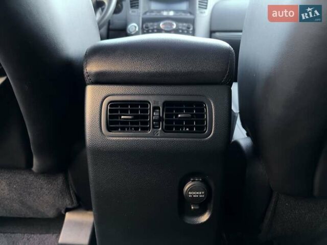 Черный Инфинити QX70, объемом двигателя 3.7 л и пробегом 128 тыс. км за 26500 $, фото 35 на Automoto.ua