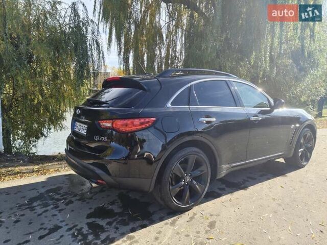 Черный Инфинити QX70, объемом двигателя 3.7 л и пробегом 93 тыс. км за 18900 $, фото 5 на Automoto.ua