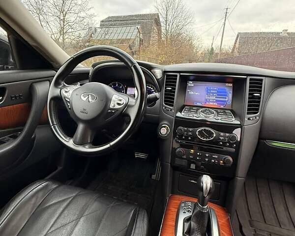 Черный Инфинити QX70, объемом двигателя 2.99 л и пробегом 169 тыс. км за 23999 $, фото 26 на Automoto.ua