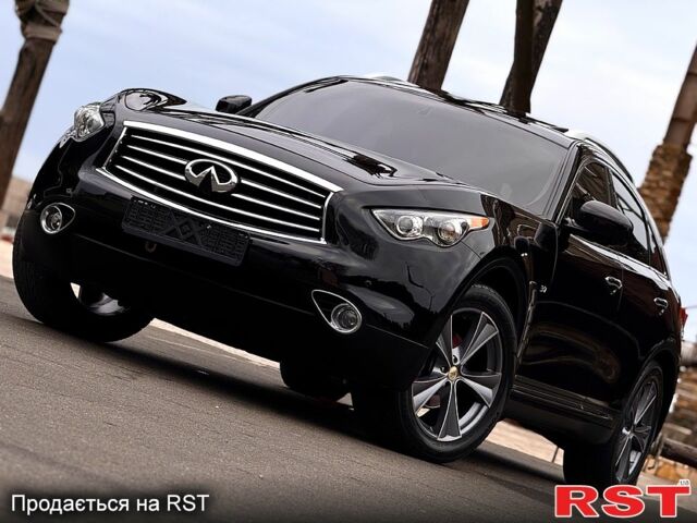 Черный Инфинити QX70, объемом двигателя 37 л и пробегом 130 тыс. км за 19700 $, фото 5 на Automoto.ua