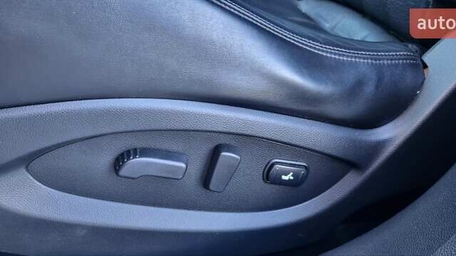 Черный Инфинити QX70, объемом двигателя 3.7 л и пробегом 168 тыс. км за 20800 $, фото 25 на Automoto.ua