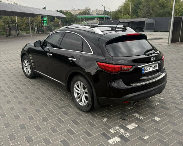 Чорний Інфініті QX70, об'ємом двигуна 3.7 л та пробігом 150 тис. км за 20300 $, фото 5 на Automoto.ua