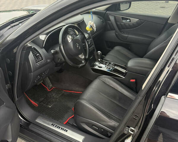 Чорний Інфініті QX70, об'ємом двигуна 3.7 л та пробігом 150 тис. км за 20300 $, фото 7 на Automoto.ua