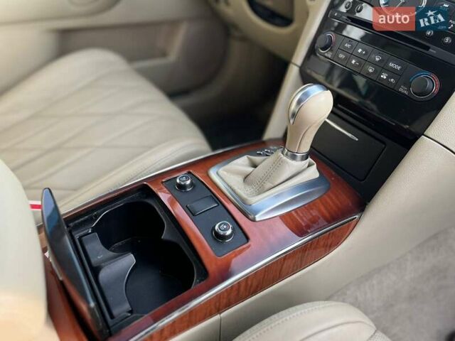 Черный Инфинити QX70, объемом двигателя 2.99 л и пробегом 118 тыс. км за 19853 $, фото 10 на Automoto.ua