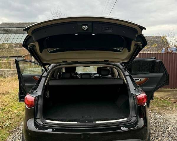 Черный Инфинити QX70, объемом двигателя 2.99 л и пробегом 169 тыс. км за 23999 $, фото 16 на Automoto.ua