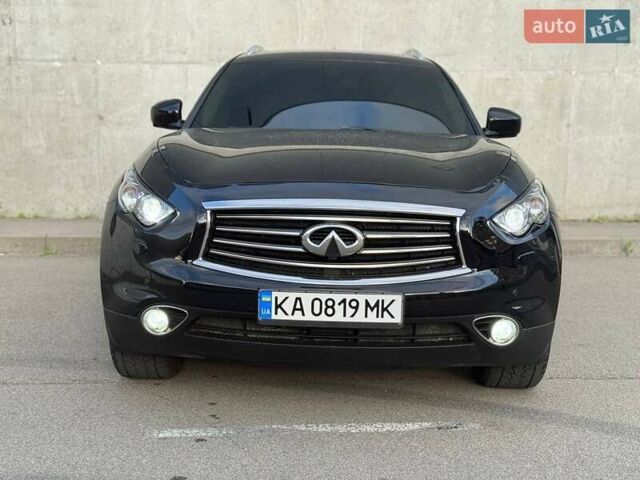Чорний Інфініті QX70, об'ємом двигуна 2.99 л та пробігом 160 тис. км за 19500 $, фото 1 на Automoto.ua