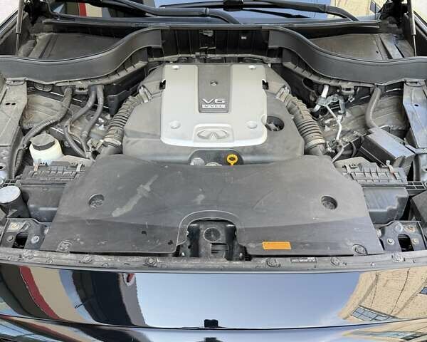 Чорний Інфініті QX70, об'ємом двигуна 3.7 л та пробігом 81 тис. км за 28500 $, фото 37 на Automoto.ua