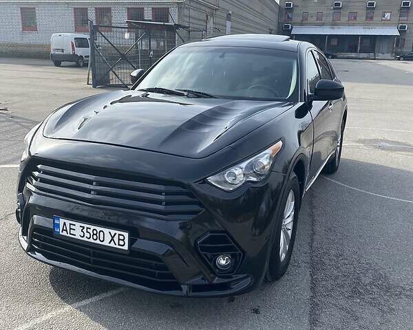 Чорний Інфініті QX70, об'ємом двигуна 3.7 л та пробігом 74 тис. км за 24200 $, фото 1 на Automoto.ua