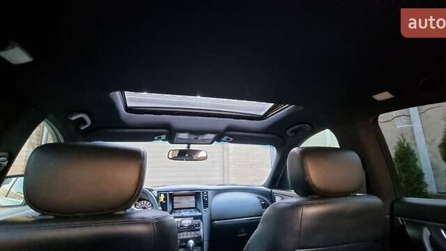 Черный Инфинити QX70, объемом двигателя 3.7 л и пробегом 168 тыс. км за 20800 $, фото 22 на Automoto.ua