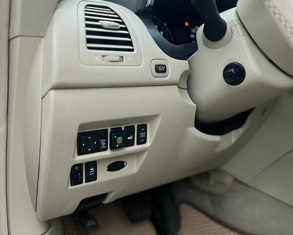 Черный Инфинити QX70, объемом двигателя 3.7 л и пробегом 194 тыс. км за 14900 $, фото 10 на Automoto.ua