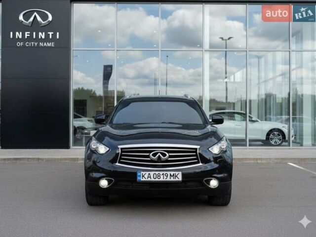 Черный Инфинити QX70, объемом двигателя 2.99 л и пробегом 160 тыс. км за 19500 $, фото 1 на Automoto.ua