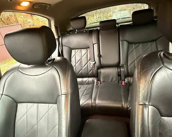 Черный Инфинити QX70, объемом двигателя 2.99 л и пробегом 169 тыс. км за 23999 $, фото 11 на Automoto.ua