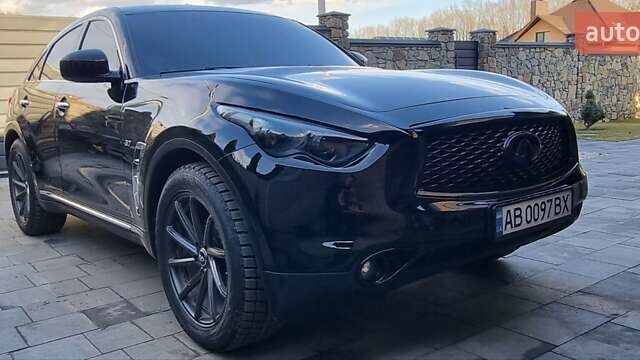 Чорний Інфініті QX70, об'ємом двигуна 3.7 л та пробігом 168 тис. км за 22900 $, фото 15 на Automoto.ua