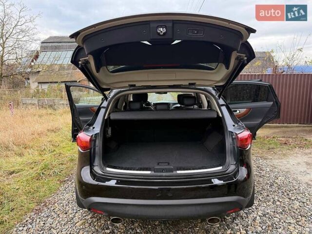 Черный Инфинити QX70, объемом двигателя 2.99 л и пробегом 169 тыс. км за 23999 $, фото 14 на Automoto.ua