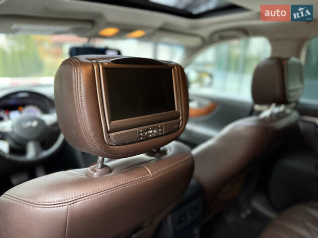 Черный Инфинити QX70, объемом двигателя 3.7 л и пробегом 141 тыс. км за 21500 $, фото 40 на Automoto.ua