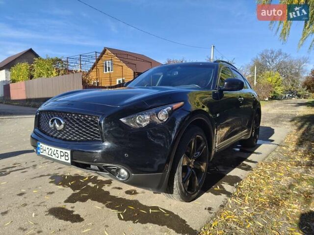 Черный Инфинити QX70, объемом двигателя 3.7 л и пробегом 93 тыс. км за 18900 $, фото 9 на Automoto.ua