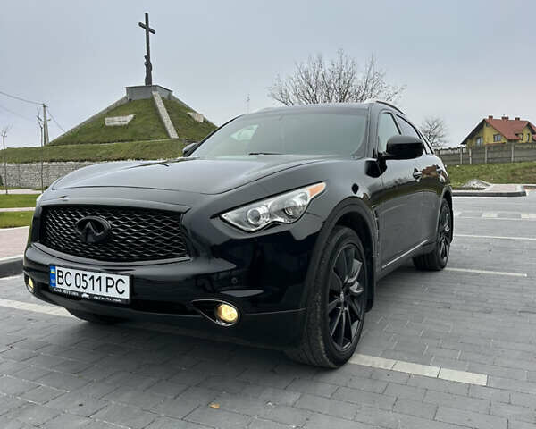 Черный Инфинити QX70, объемом двигателя 3.7 л и пробегом 220 тыс. км за 21500 $, фото 3 на Automoto.ua