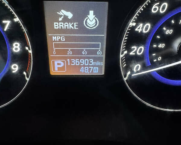 Черный Инфинити QX70, объемом двигателя 3.7 л и пробегом 220 тыс. км за 21500 $, фото 20 на Automoto.ua