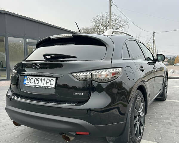 Черный Инфинити QX70, объемом двигателя 3.7 л и пробегом 220 тыс. км за 21500 $, фото 5 на Automoto.ua
