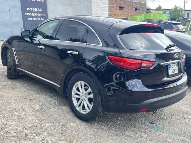 Черный Инфинити QX70, объемом двигателя 3.7 л и пробегом 160 тыс. км за 16900 $, фото 7 на Automoto.ua