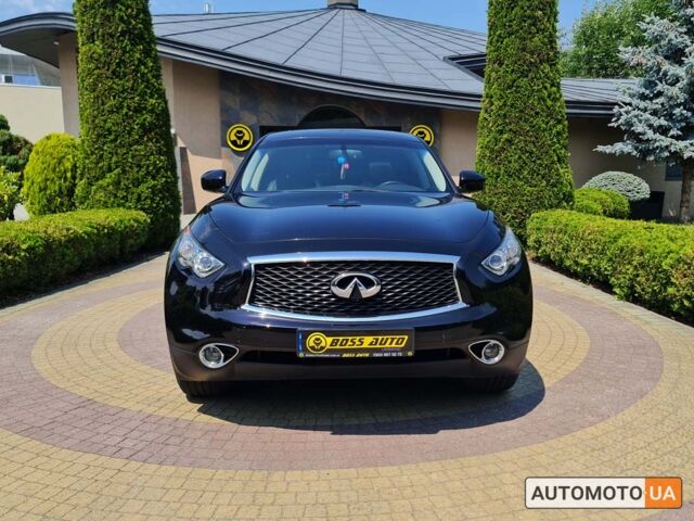 Черный Инфинити QX70, объемом двигателя 3.7 л и пробегом 158 тыс. км за 16990 $, фото 7 на Automoto.ua