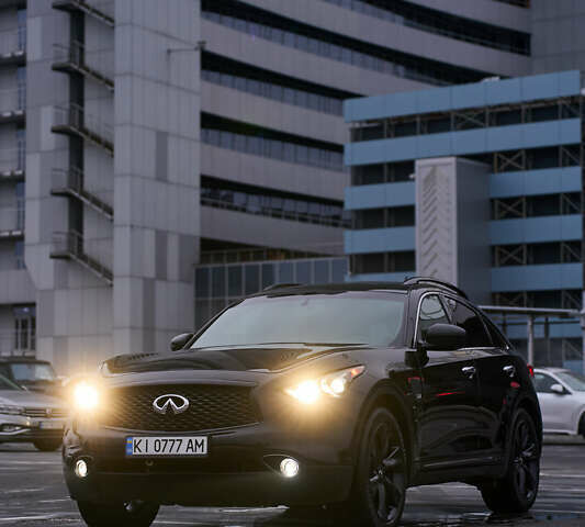 Чорний Інфініті QX70, об'ємом двигуна 3.7 л та пробігом 99 тис. км за 19900 $, фото 6 на Automoto.ua