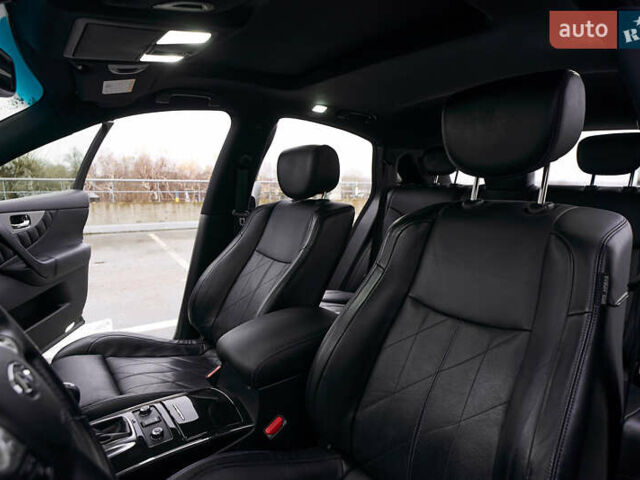 Чорний Інфініті QX70, об'ємом двигуна 3.7 л та пробігом 99 тис. км за 19900 $, фото 31 на Automoto.ua