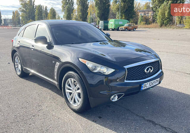 Черный Инфинити QX70, объемом двигателя 3.7 л и пробегом 160 тыс. км за 16900 $, фото 1 на Automoto.ua
