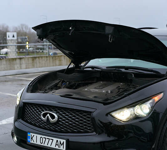 Чорний Інфініті QX70, об'ємом двигуна 3.7 л та пробігом 99 тис. км за 19900 $, фото 13 на Automoto.ua