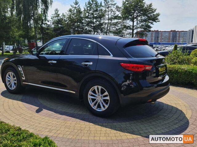 Черный Инфинити QX70, объемом двигателя 3.7 л и пробегом 158 тыс. км за 16990 $, фото 4 на Automoto.ua
