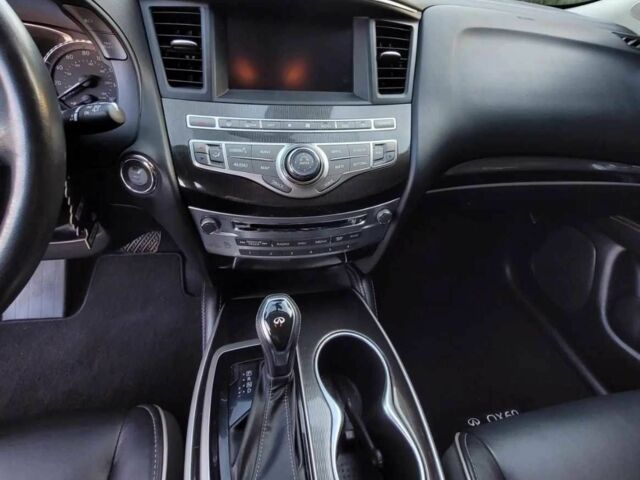 Черный Инфинити QX70, объемом двигателя 3.5 л и пробегом 78 тыс. км за 16499 $, фото 6 на Automoto.ua