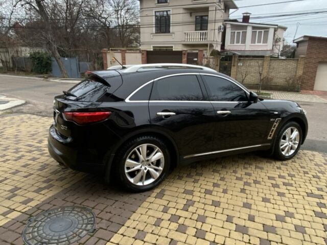 Фиолетовый Инфинити QX70, объемом двигателя 3 л и пробегом 201 тыс. км за 18000 $, фото 2 на Automoto.ua