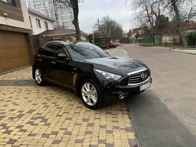 Фиолетовый Инфинити QX70, объемом двигателя 3 л и пробегом 201 тыс. км за 18000 $, фото 5 на Automoto.ua