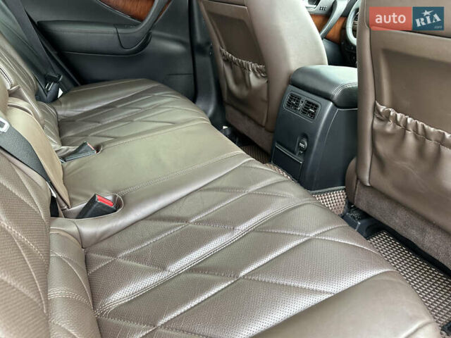 Фиолетовый Инфинити QX70, объемом двигателя 3.7 л и пробегом 110 тыс. км за 20500 $, фото 47 на Automoto.ua