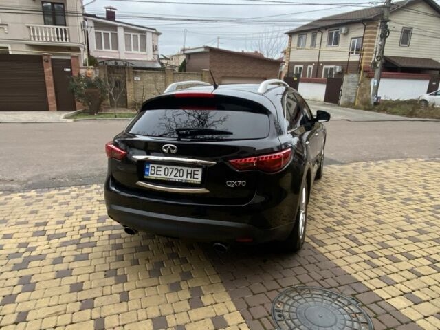 Фиолетовый Инфинити QX70, объемом двигателя 3 л и пробегом 201 тыс. км за 18000 $, фото 3 на Automoto.ua