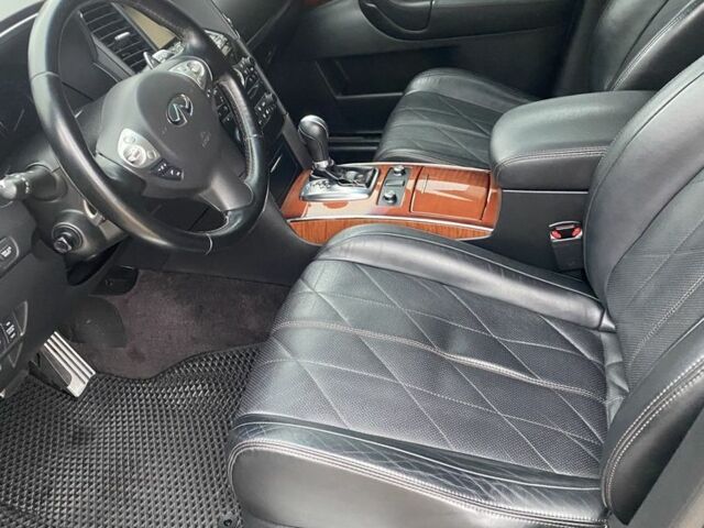 Фиолетовый Инфинити QX70, объемом двигателя 3 л и пробегом 201 тыс. км за 18000 $, фото 6 на Automoto.ua