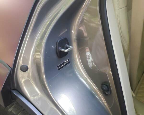Фіолетовий Інфініті QX70, об'ємом двигуна 3.7 л та пробігом 135 тис. км за 35999 $, фото 17 на Automoto.ua