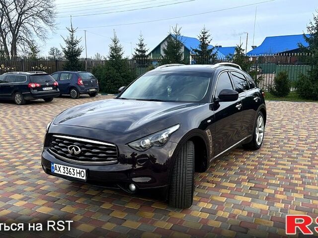 Коричневий Інфініті QX70, об'ємом двигуна 3.7 л та пробігом 139 тис. км за 17999 $, фото 1 на Automoto.ua