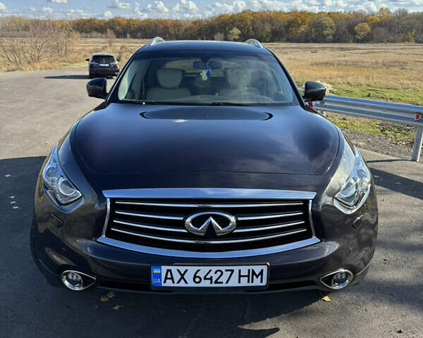 Коричневый Инфинити QX70, объемом двигателя 3.7 л и пробегом 168 тыс. км за 20000 $, фото 16 на Automoto.ua